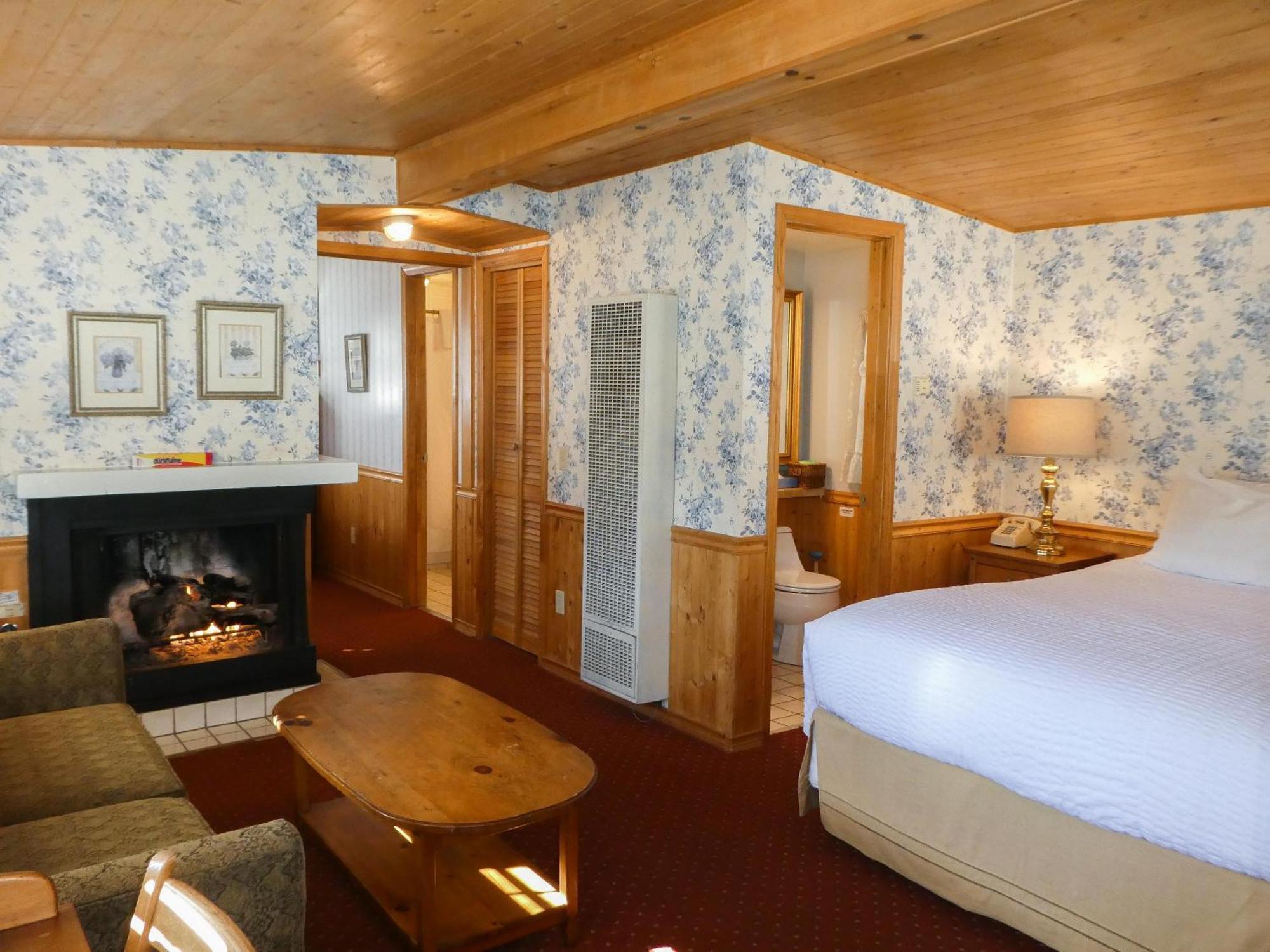 Carmel Fireplace Inn Oda fotoğraf
